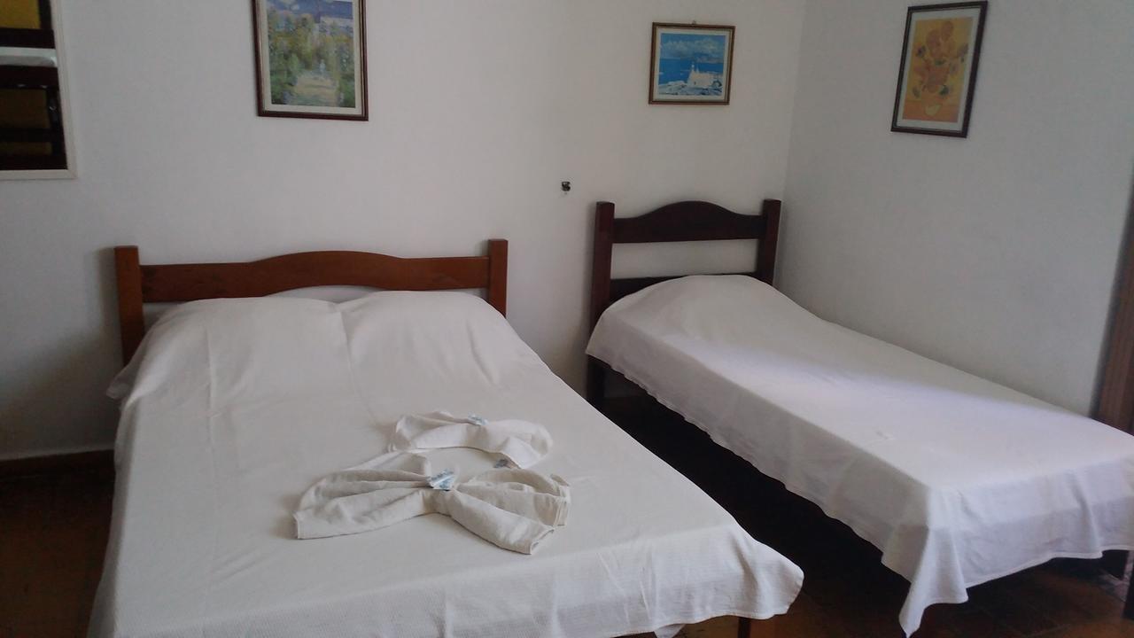 Hotel Madrid 멘데스 외부 사진