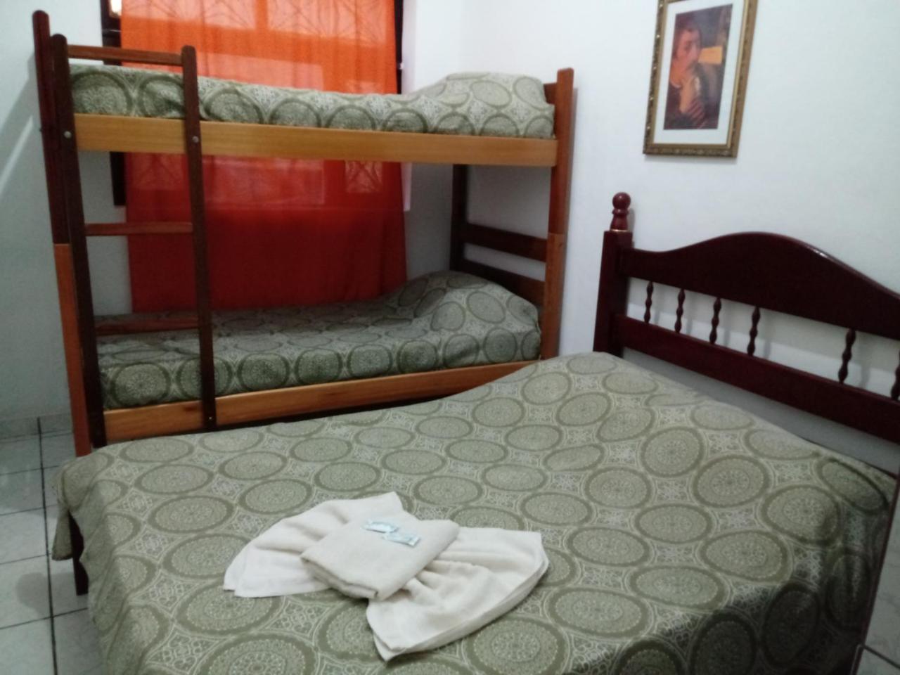 Hotel Madrid 멘데스 외부 사진